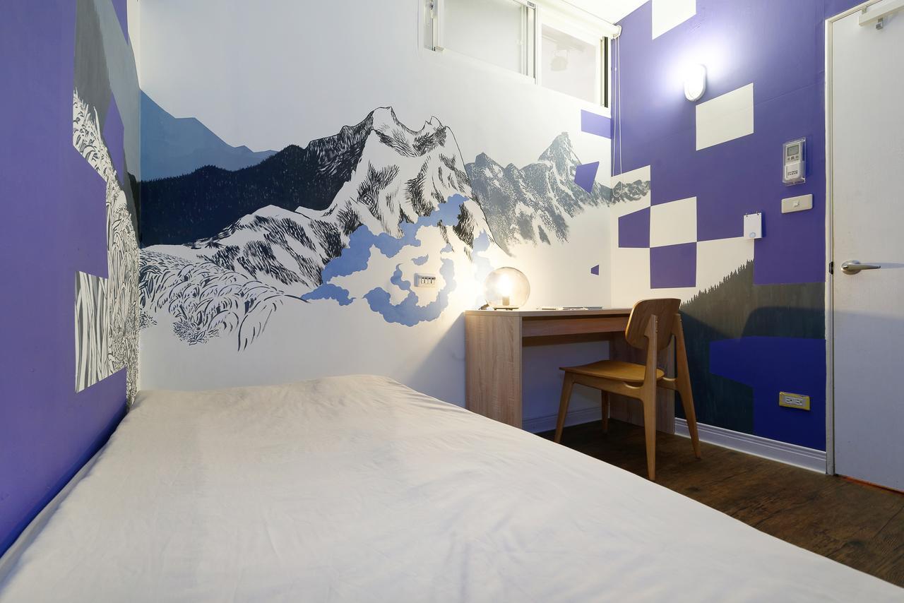 Flip Flop Hostel - Main Station Taipei Exteriör bild